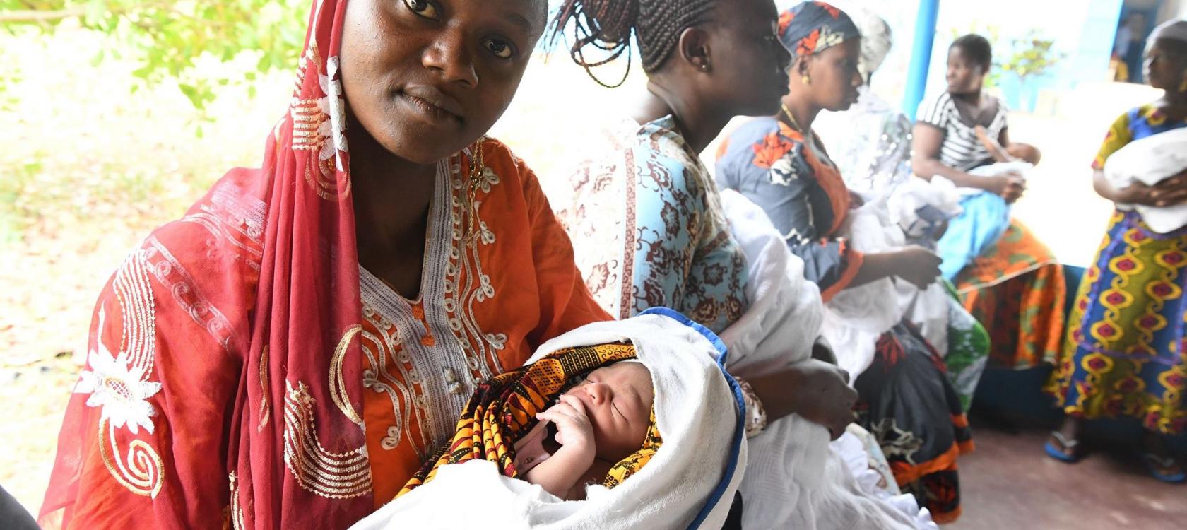 Impact des politiques de santé publique sur la réduction de la mortalité maternelle au Rwanda